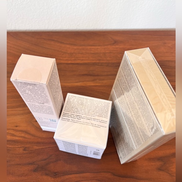 Simon Ourian Skincare Bundle - Picture 3 of 3